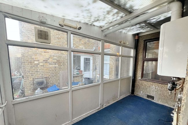 40 Frederick Road, Sutton, SM1 2HR 2