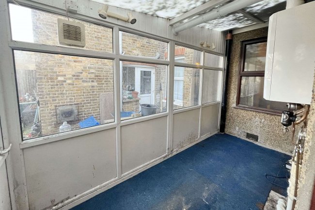 40 Frederick Road, Sutton, SM1 2HR 2