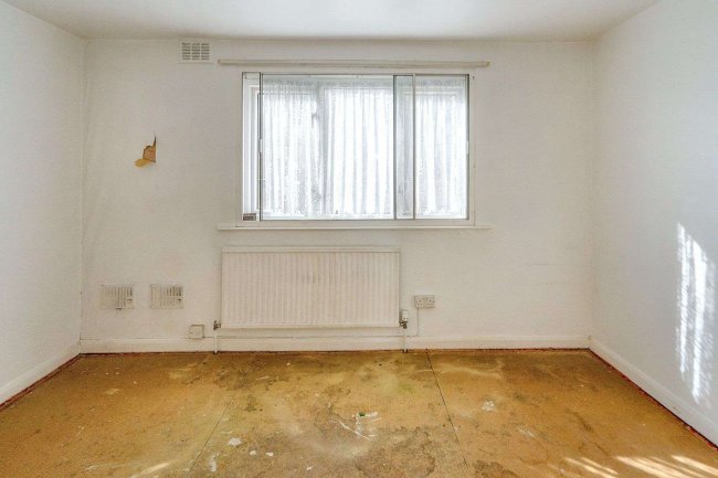 Flat B, 3 Dollis Hill Lane, Neasden, London NW2 6JH 9