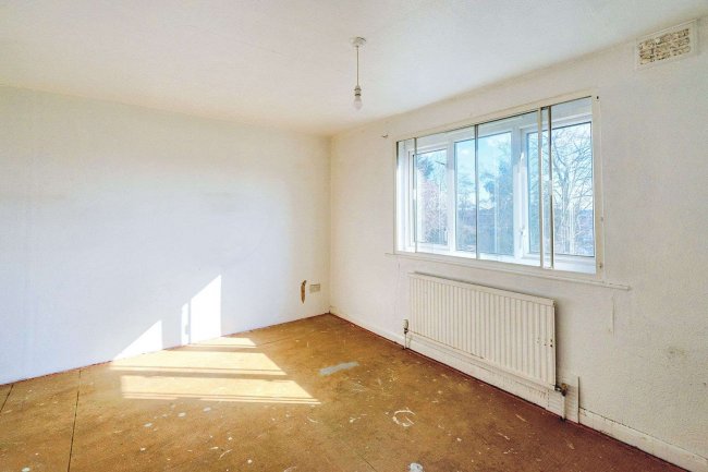 Flat B, 3 Dollis Hill Lane, Neasden, London NW2 6JH 9