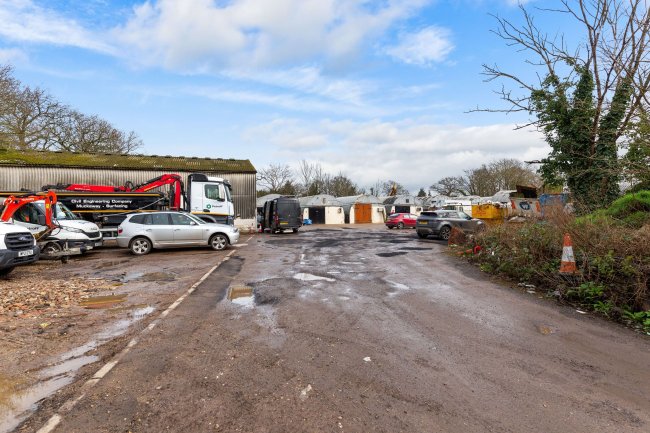 Clockhouse Mushrooms, Clockhouse Lane East, Egham, Surrey, TW20 8PF 5