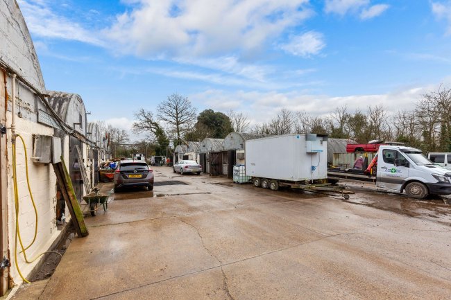 Clockhouse Mushrooms, Clockhouse Lane East, Egham, Surrey, TW20 8PF 5