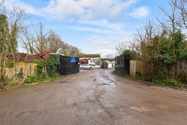 Clockhouse Mushrooms, Clockhouse Lane East, Egham, Surrey, TW20 8PF 5