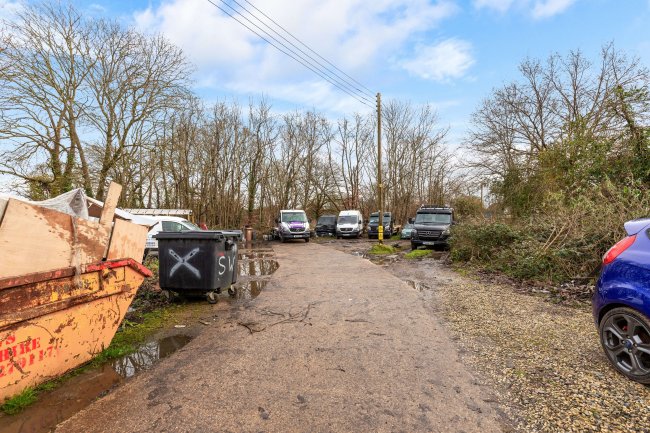 Clockhouse Mushrooms, Clockhouse Lane East, Egham, Surrey, TW20 8PF 5