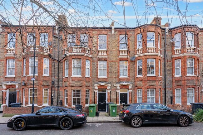 Flat A, 12 Morat Street, Stockwell, London, SW9 0RP 7