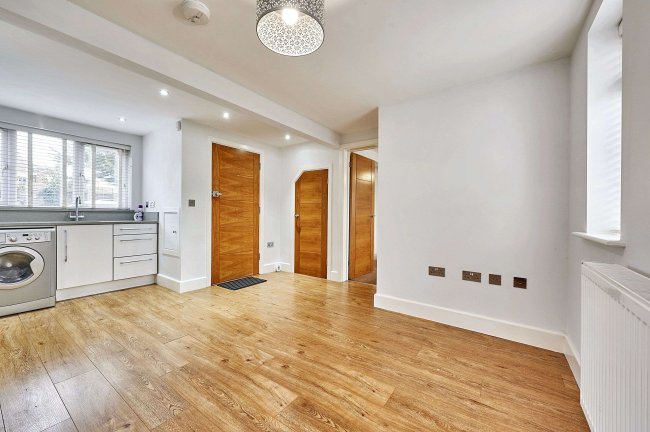 2 Woodfield Mews, Woodfield Terrace, Stanstead, Essex, CM24 8SW 9