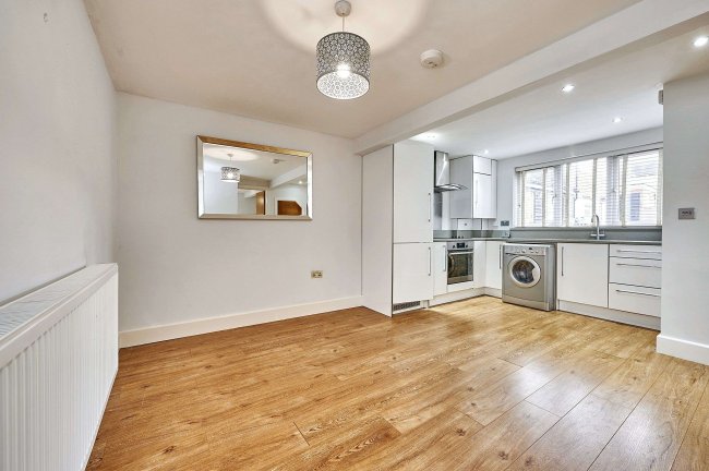 2 Woodfield Mews, Woodfield Terrace, Stanstead, Essex, CM24 8SW 9