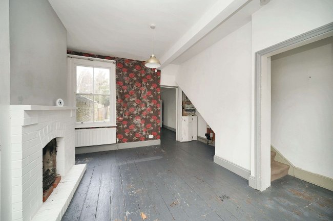 128 Tarring Road, Worthing, West Sussex, BN11 4HA 9