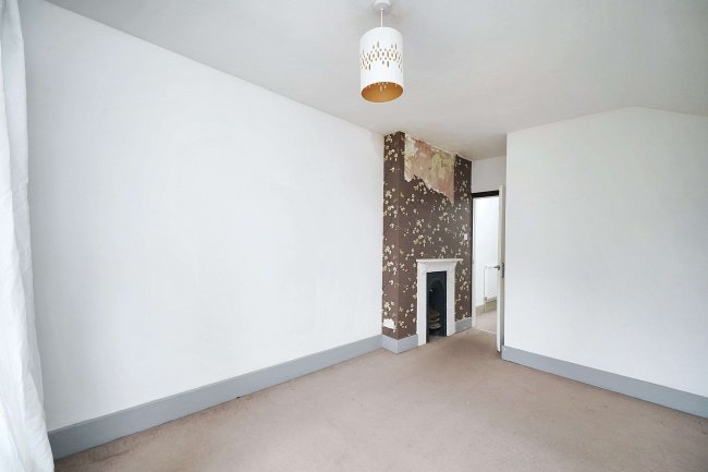 128 Tarring Road, Worthing, West Sussex, BN11 4HA 9