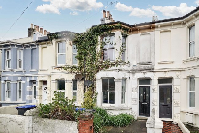 128 Tarring Road, Worthing, West Sussex, BN11 4HA 9