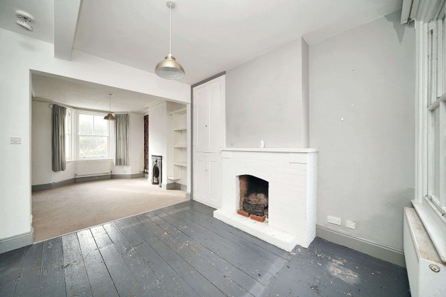 128 Tarring Road, Worthing, West Sussex, BN11 4HA 9