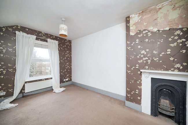 128 Tarring Road, Worthing, West Sussex, BN11 4HA 9