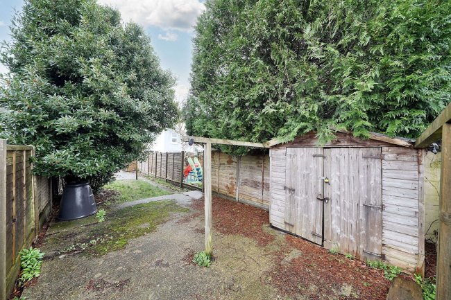 128 Tarring Road, Worthing, West Sussex, BN11 4HA 9