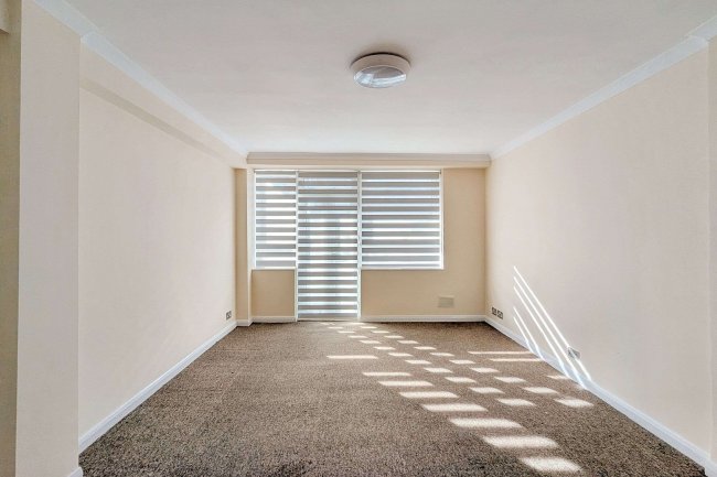 1 Milton Court Road, New Cross, London SE14 6JL 2