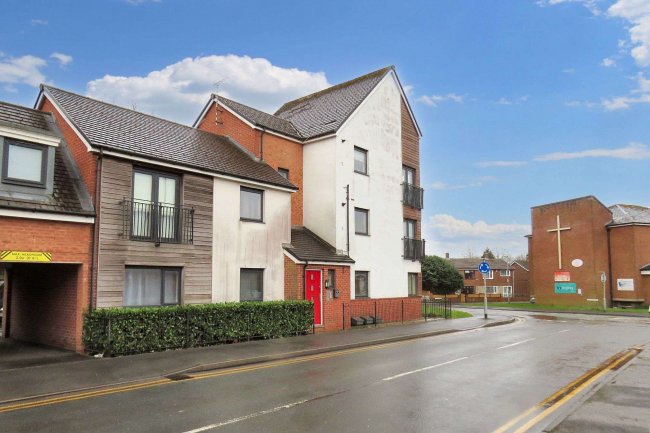 20 Fields New Road, Chadderton, Oldham, OL9 8BP 3