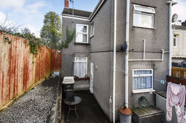 24 Alice Street, Neath, SA11 1BN 2