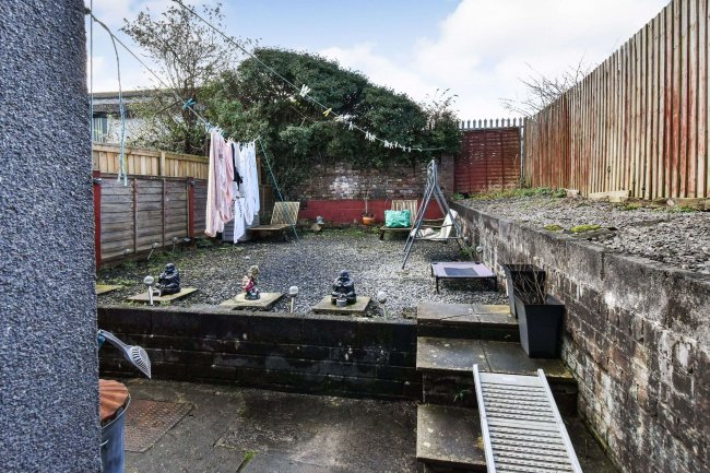 24 Alice Street, Neath, SA11 1BN 2