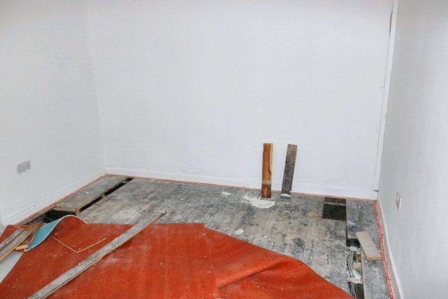 9 Outram Street, Middlesbrough, TS1 4EG 2