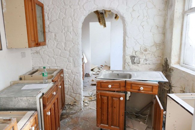 9 Outram Street, Middlesbrough, TS1 4EG 2