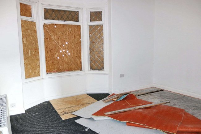 9 Outram Street, Middlesbrough, TS1 4EG 2