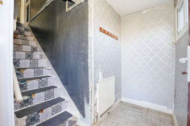 26 Hill Ground, Frome, Somerset, BA11 3AN 10