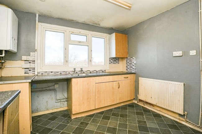 26 Hill Ground, Frome, Somerset, BA11 3AN 10