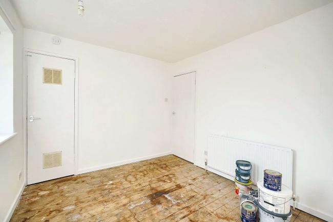 136 Inham Road, Beeston, Nottingham, Nottinghamshire, NG9 4HY 8