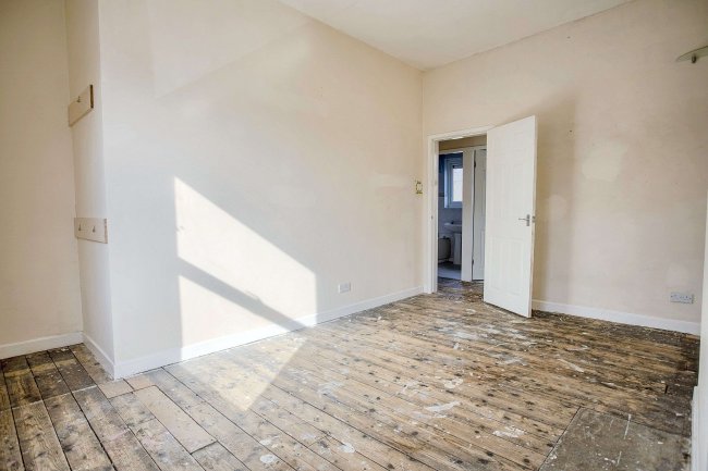 126 Wellington Street, Preston, Lancashire, PR1 8TR 2