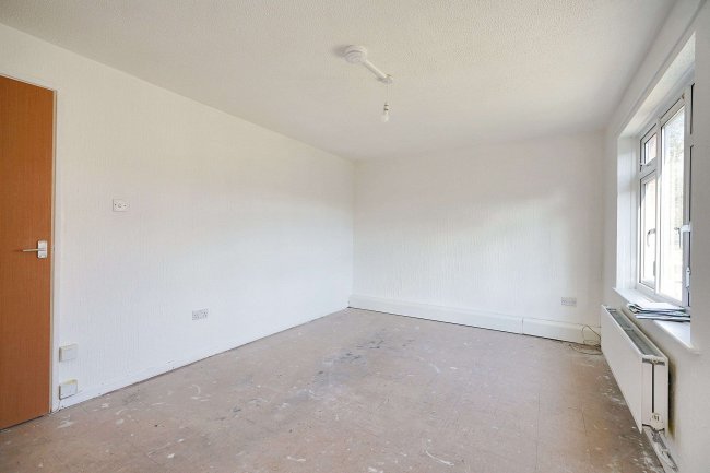 4 Francis Street, Nottingham, Nottinghamshire, NG7 4GB 8