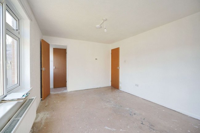 4 Francis Street, Nottingham, Nottinghamshire, NG7 4GB 8