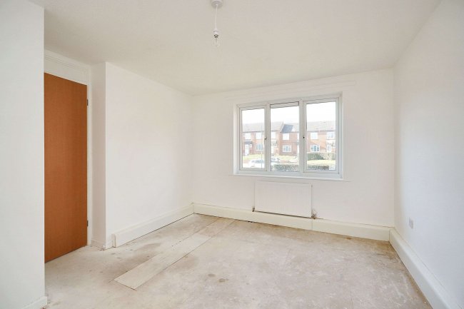 4 Francis Street, Nottingham, Nottinghamshire, NG7 4GB 8