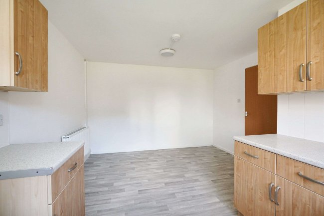 4 Francis Street, Nottingham, Nottinghamshire, NG7 4GB 8