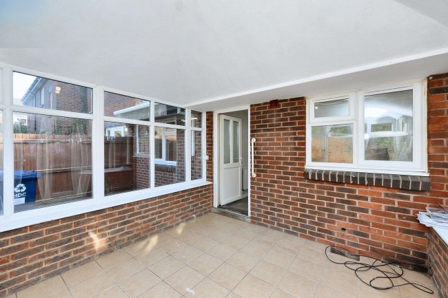 42 The Crescent, St Ives, Cambridgeshire, PE27 6TA 3