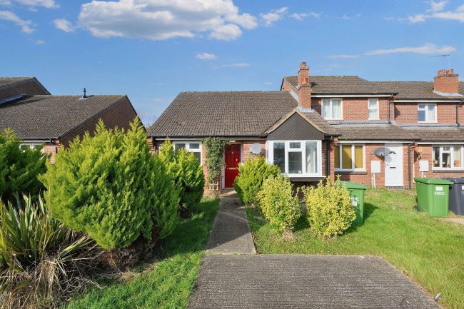 42 The Crescent, St Ives, Cambridgeshire, PE27 6TA 3