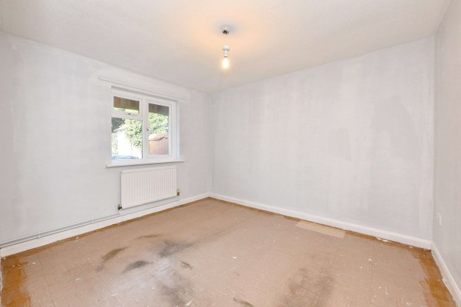 42 The Crescent, St Ives, Cambridgeshire, PE27 6TA 3