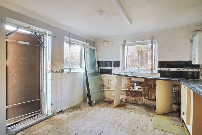 231 Aldermoor Road, Aldermoor, Southampton, SO16 5NS 2