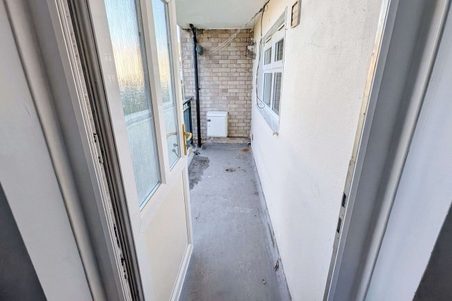 1 Hawthorne House, Saunders Close, Huntingdon, Cambridgeshire, PE29 7AJ 4