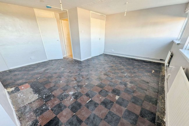 7 Hawthorne House, Saunders Close, Huntingdon, Cambridgeshire, PE29 7AJ 9