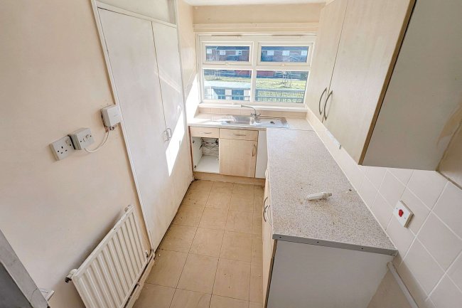 7 Hawthorne House, Saunders Close, Huntingdon, Cambridgeshire, PE29 7AJ 9