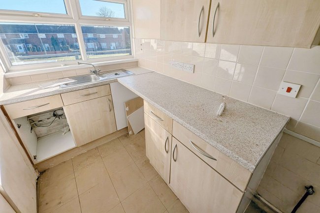 7 Hawthorne House, Saunders Close, Huntingdon, Cambridgeshire, PE29 7AJ 9