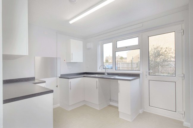 6 Marshalls Way, Farcet, Peterborough, PE7 3BT 7