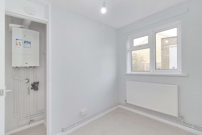 6 Marshalls Way, Farcet, Peterborough, PE7 3BT 7