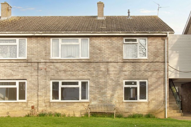 6 Marshalls Way, Farcet, Peterborough, PE7 3BT 7