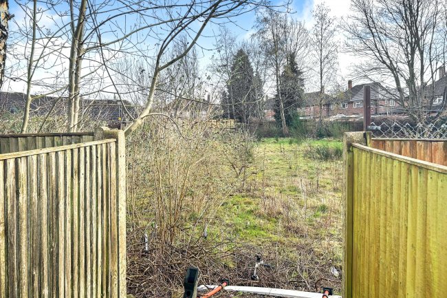 Former Buffer Bear Nursery Land, Matthew's Gardens, New Addington, Croydon CR0 0DQ 1