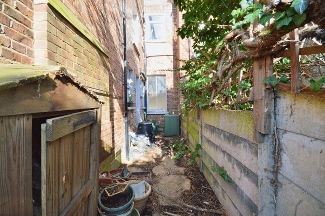 29A Harvist Road, Queens Park, London, NW6 6EU 1