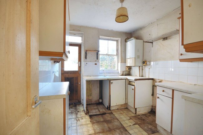 29A Harvist Road, Queens Park, London, NW6 6EU 1