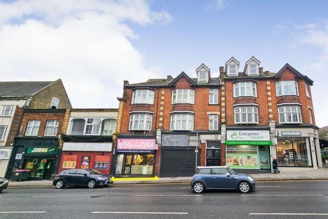 7E High Street, Barnet, London, EN5 5UE 6