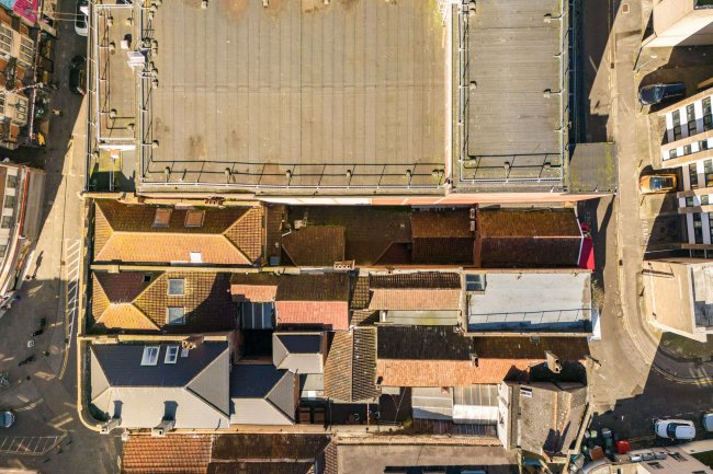 122 High Street, Weston-super-Mare, Avon, BS23 1HP 6