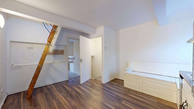 66a Queens Road, Slough, Berkshire, SL1 3QP 4