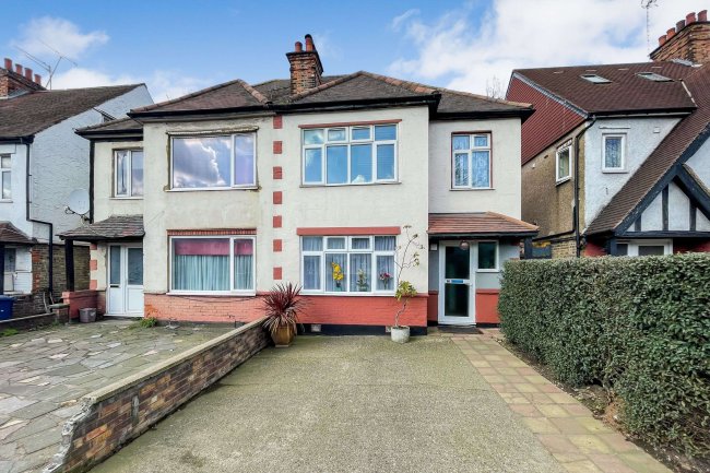 66 Brentmead Place, Golders Green, London NW11 9LJ 9